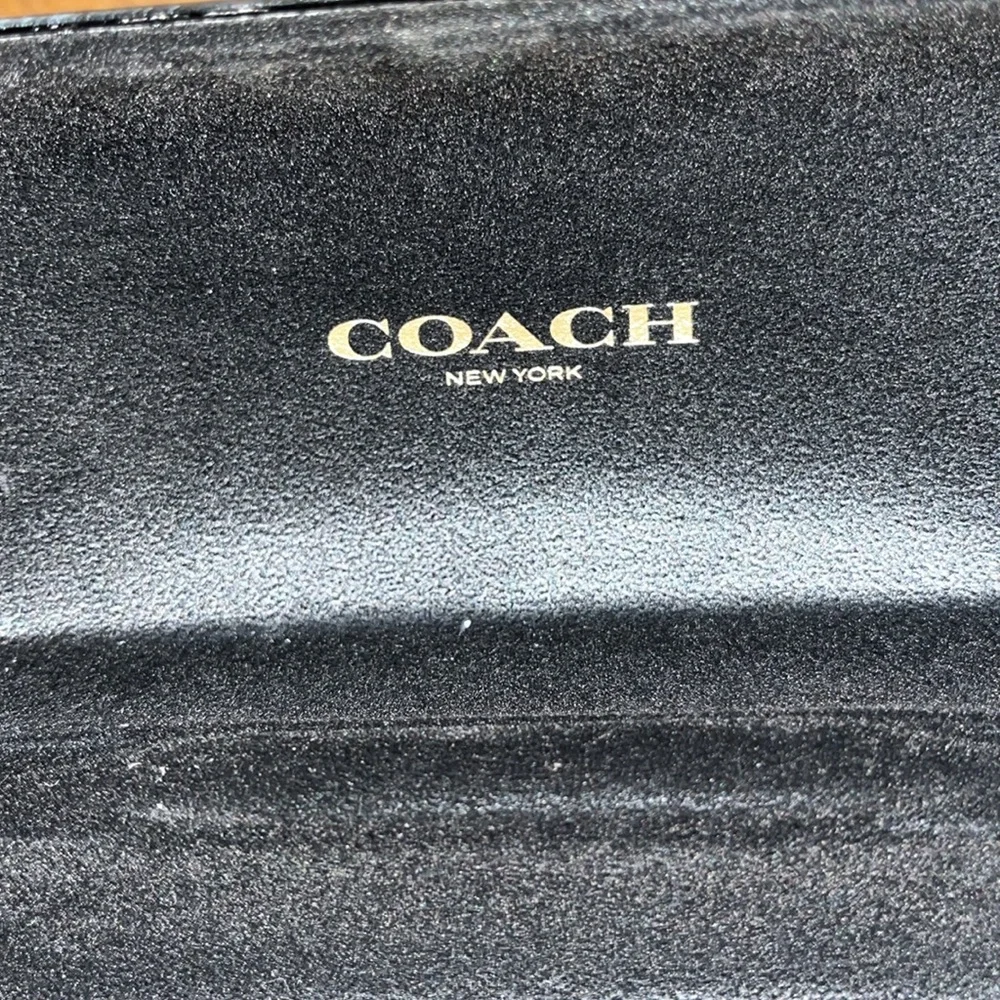NEW COACH Sunglasses Embossed hard shell Black Case Embossed Cleaning Cl… - Picture 3 of 13
